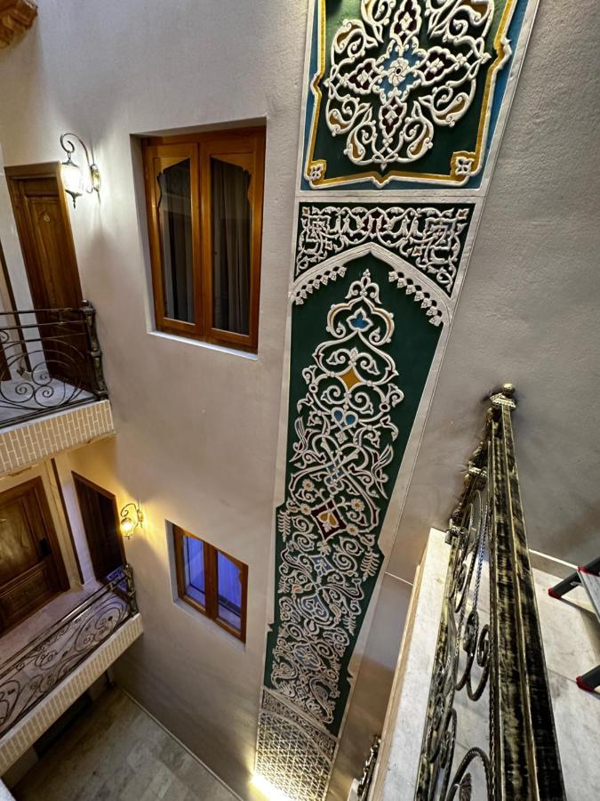 בוקורו Hotel Zarhal מראה חיצוני תמונה