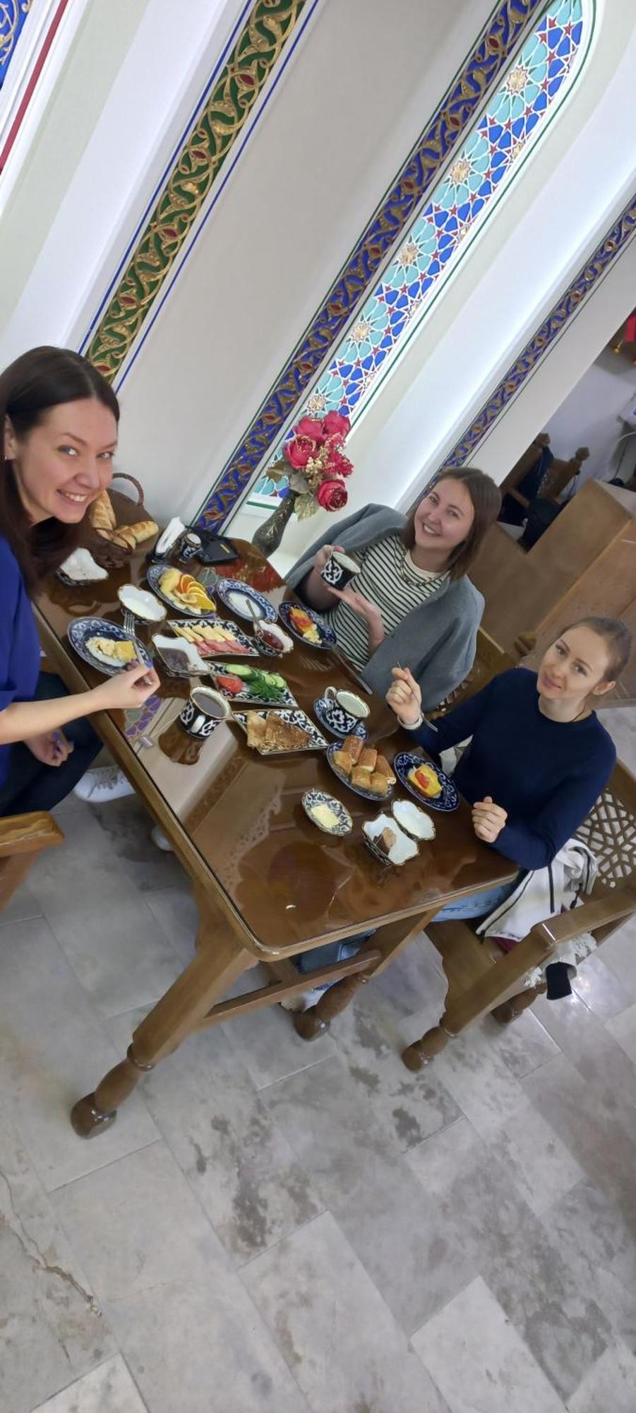 בוקורו Hotel Zarhal מראה חיצוני תמונה