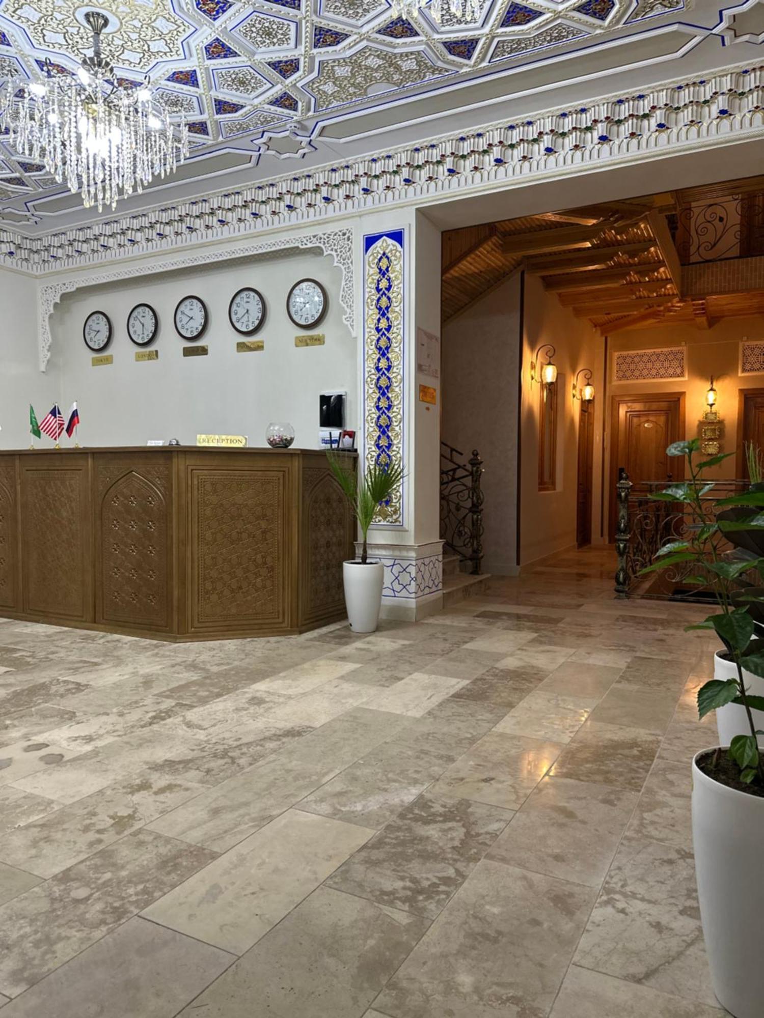 בוקורו Hotel Zarhal מראה חיצוני תמונה