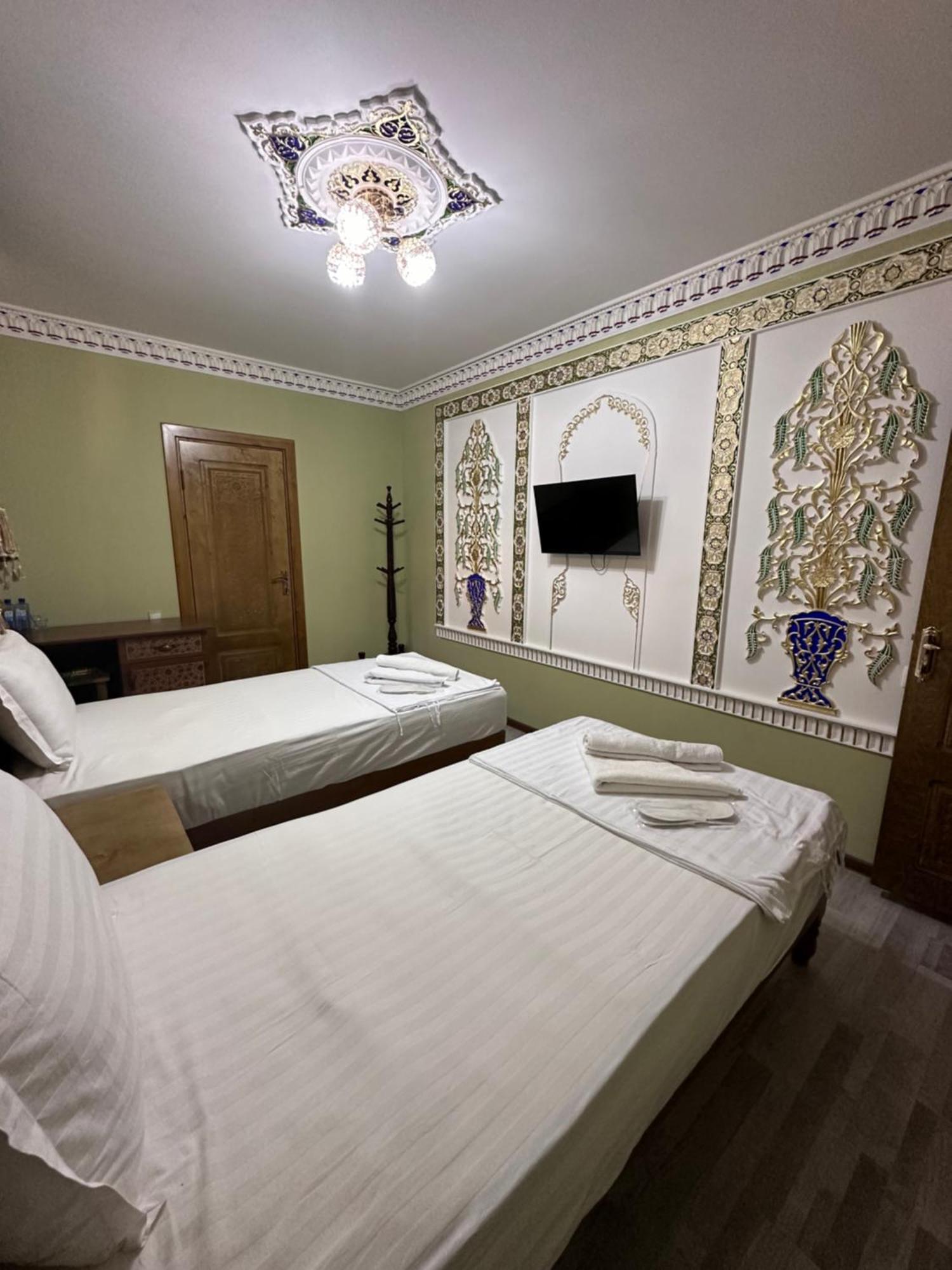 בוקורו Hotel Zarhal מראה חיצוני תמונה