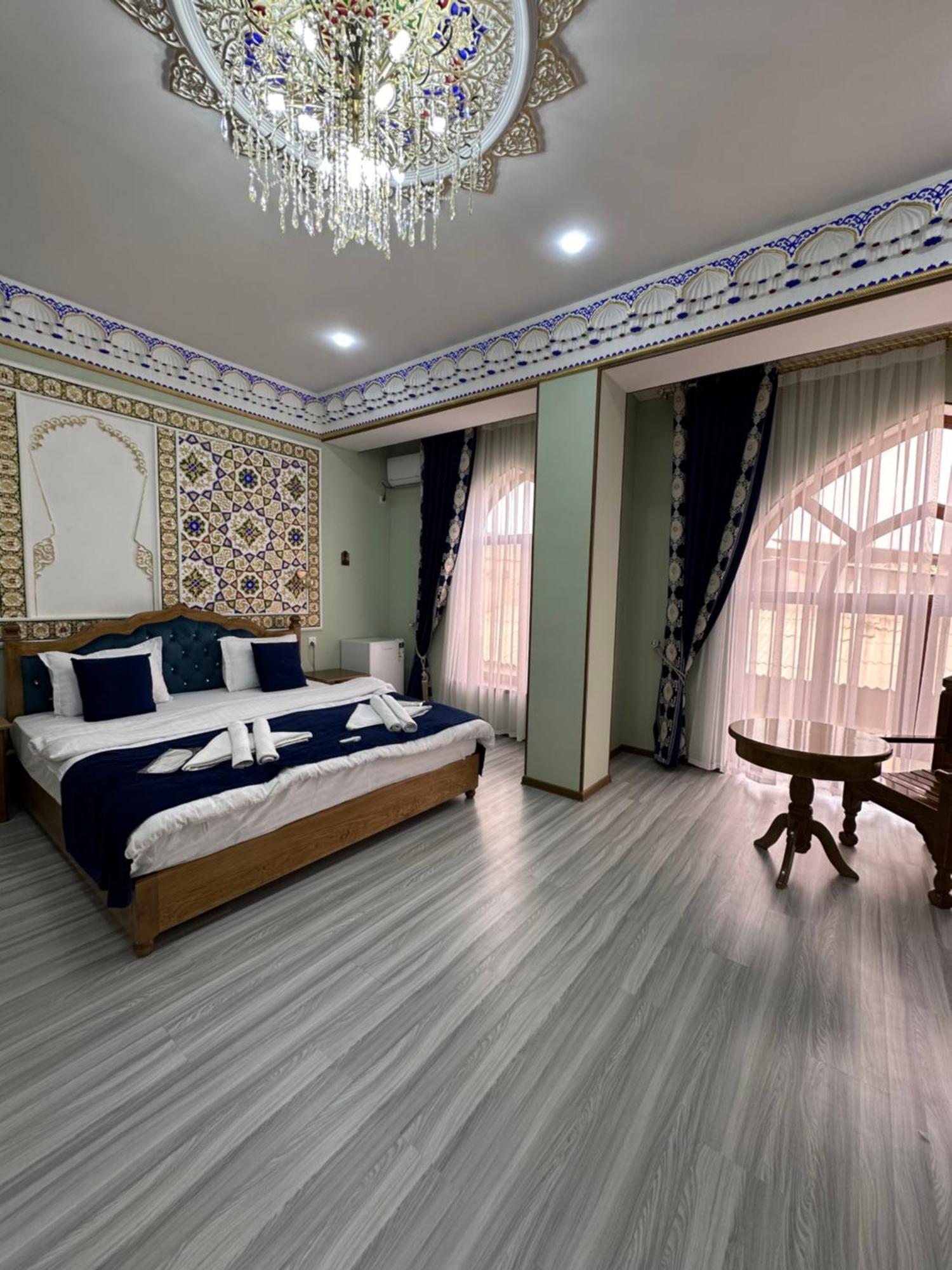 בוקורו Hotel Zarhal מראה חיצוני תמונה