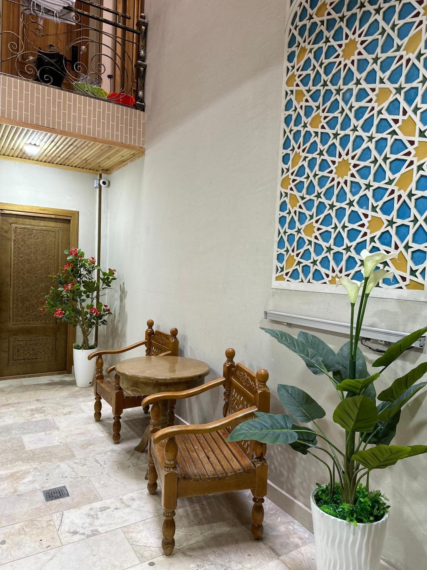 בוקורו Hotel Zarhal מראה חיצוני תמונה
