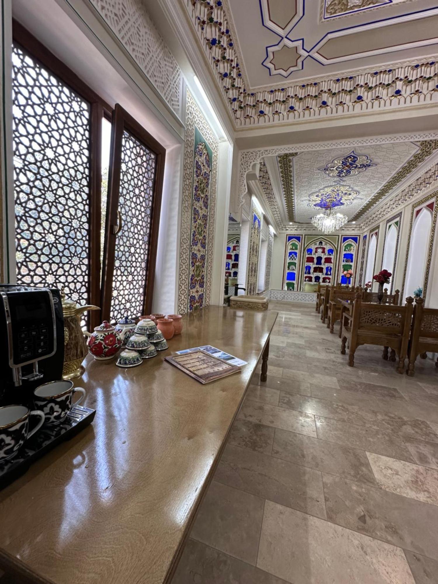 בוקורו Hotel Zarhal מראה חיצוני תמונה