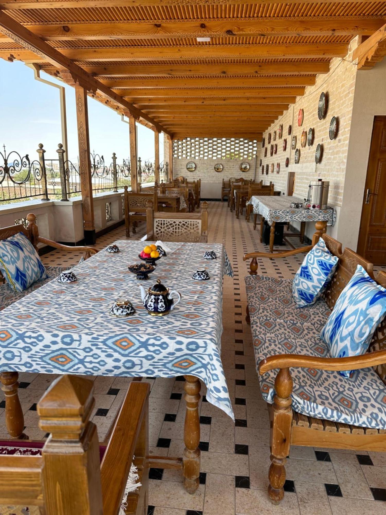 בוקורו Hotel Zarhal מראה חיצוני תמונה