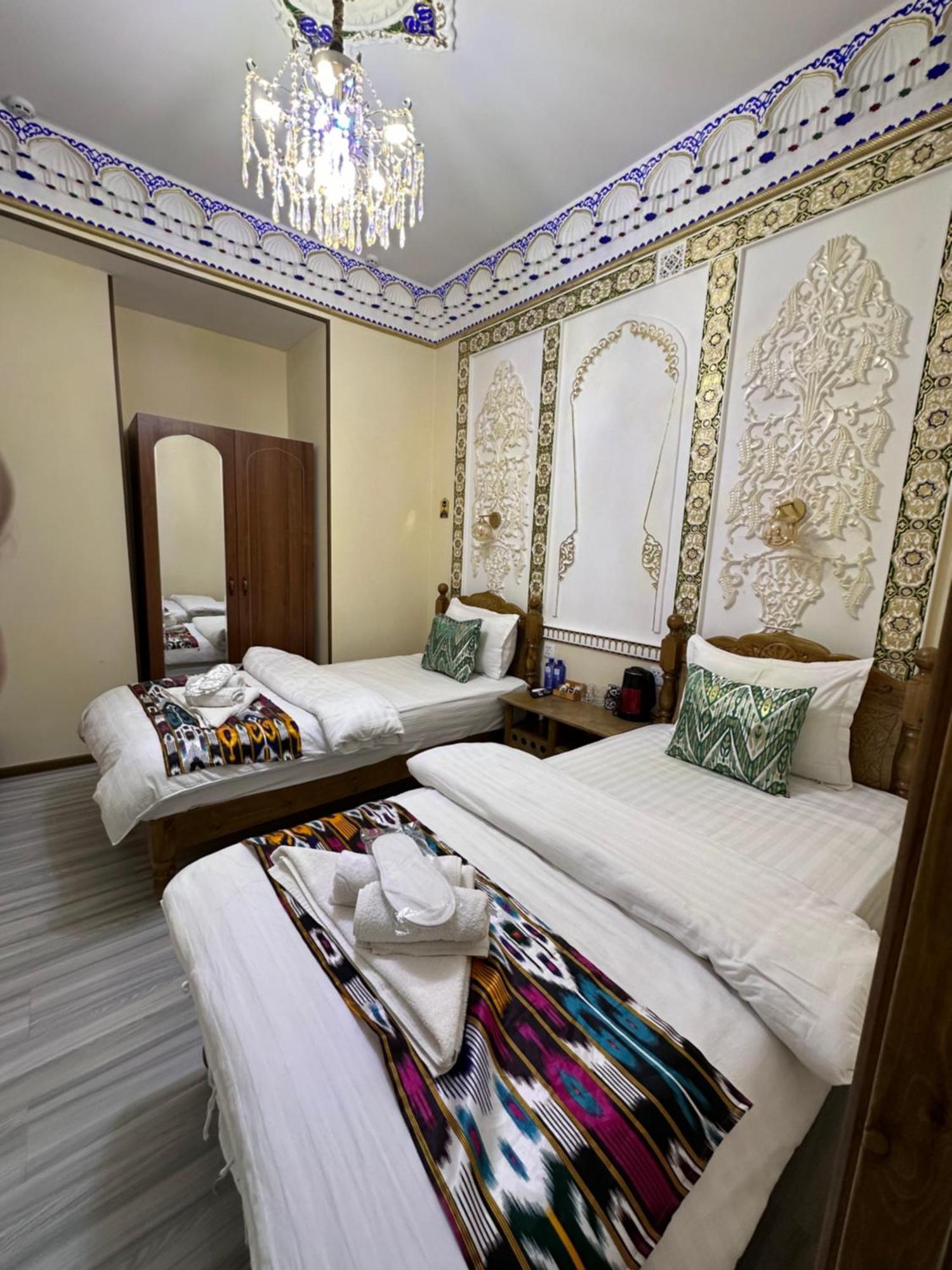בוקורו Hotel Zarhal מראה חיצוני תמונה