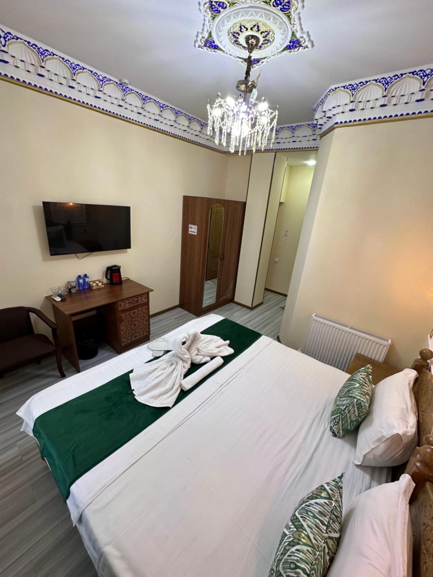 בוקורו Hotel Zarhal מראה חיצוני תמונה